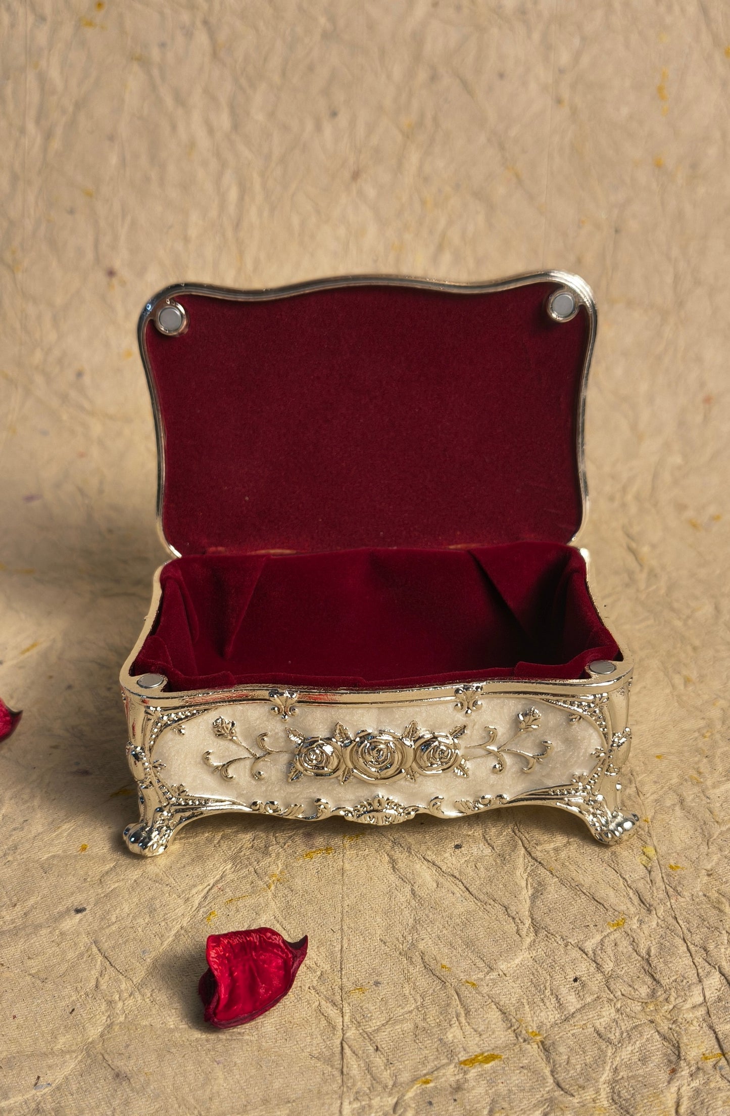 Silver Finish Floral Jewelry Box with Rose Design, Decorative Keepsake Storage Box for Vanity Decor & Gifting.