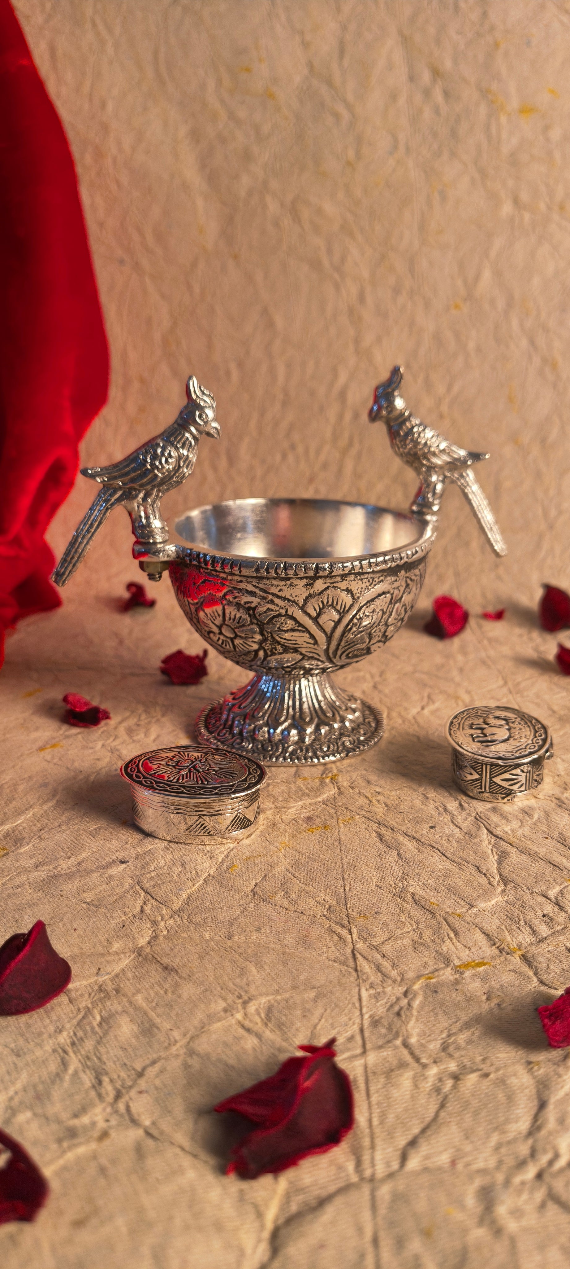 Decorative Peacock Bowl with Silver Finish and Ornate Floral Engraving for Home Decor