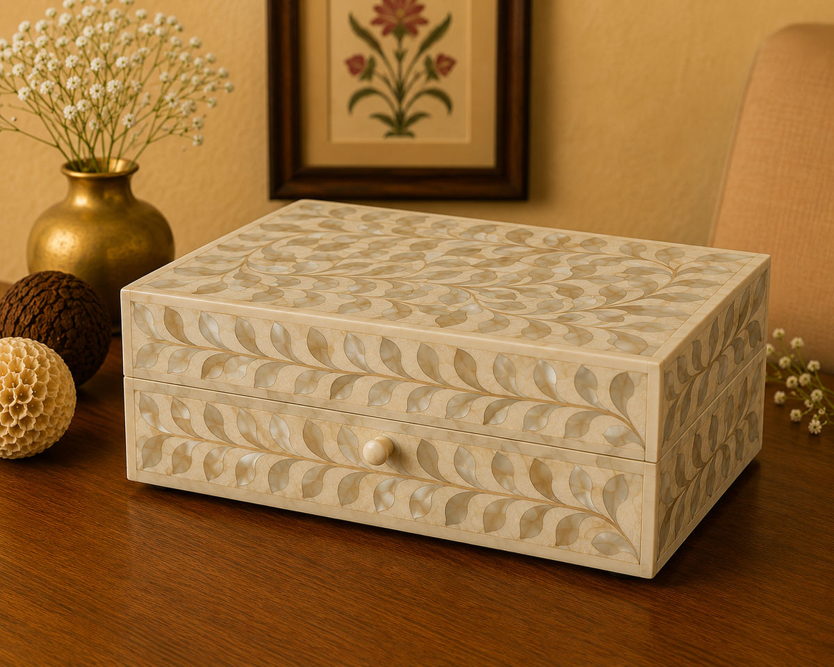 Leaf Pattern Mother of Pearl Box