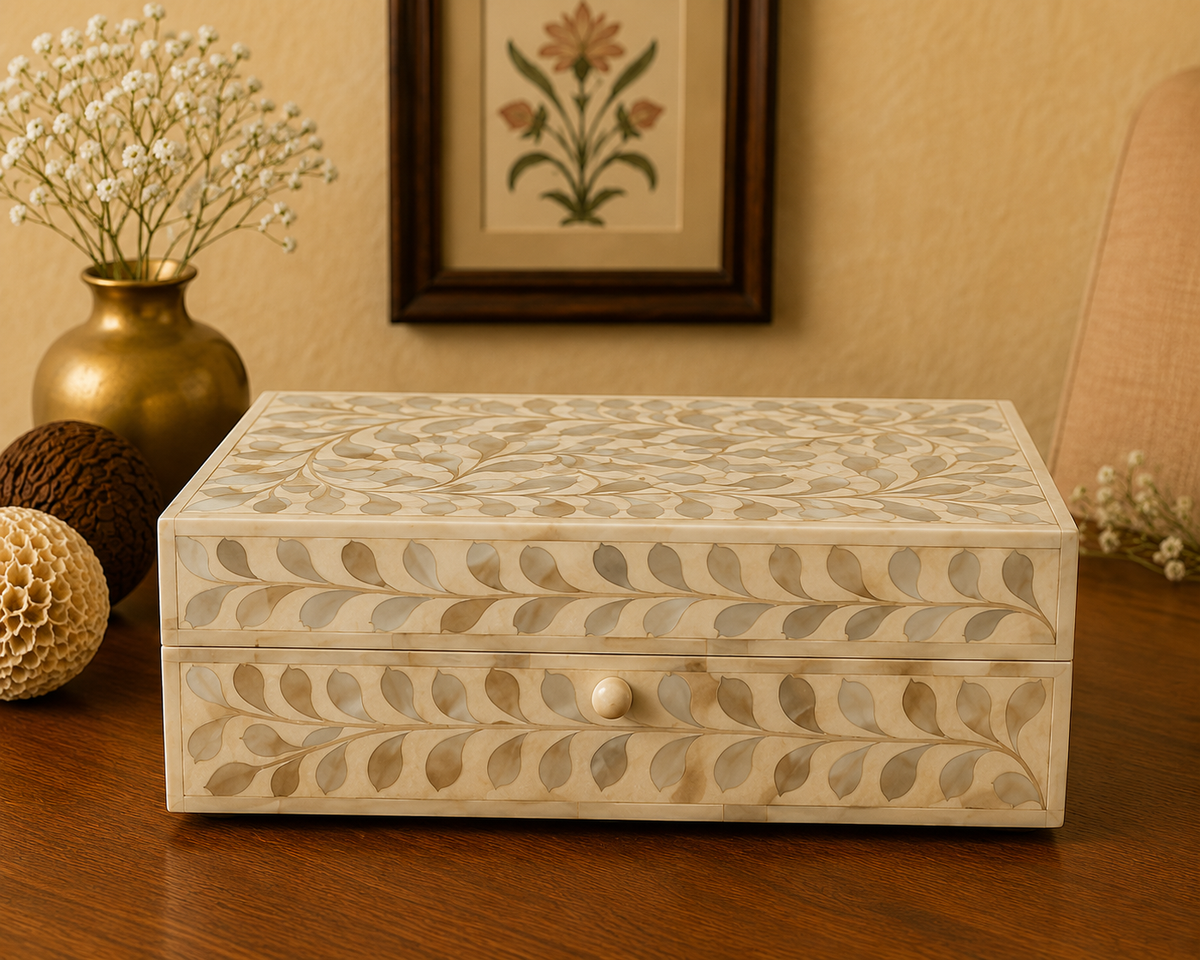 Decorative Leaf Design Jewelry Storage Box