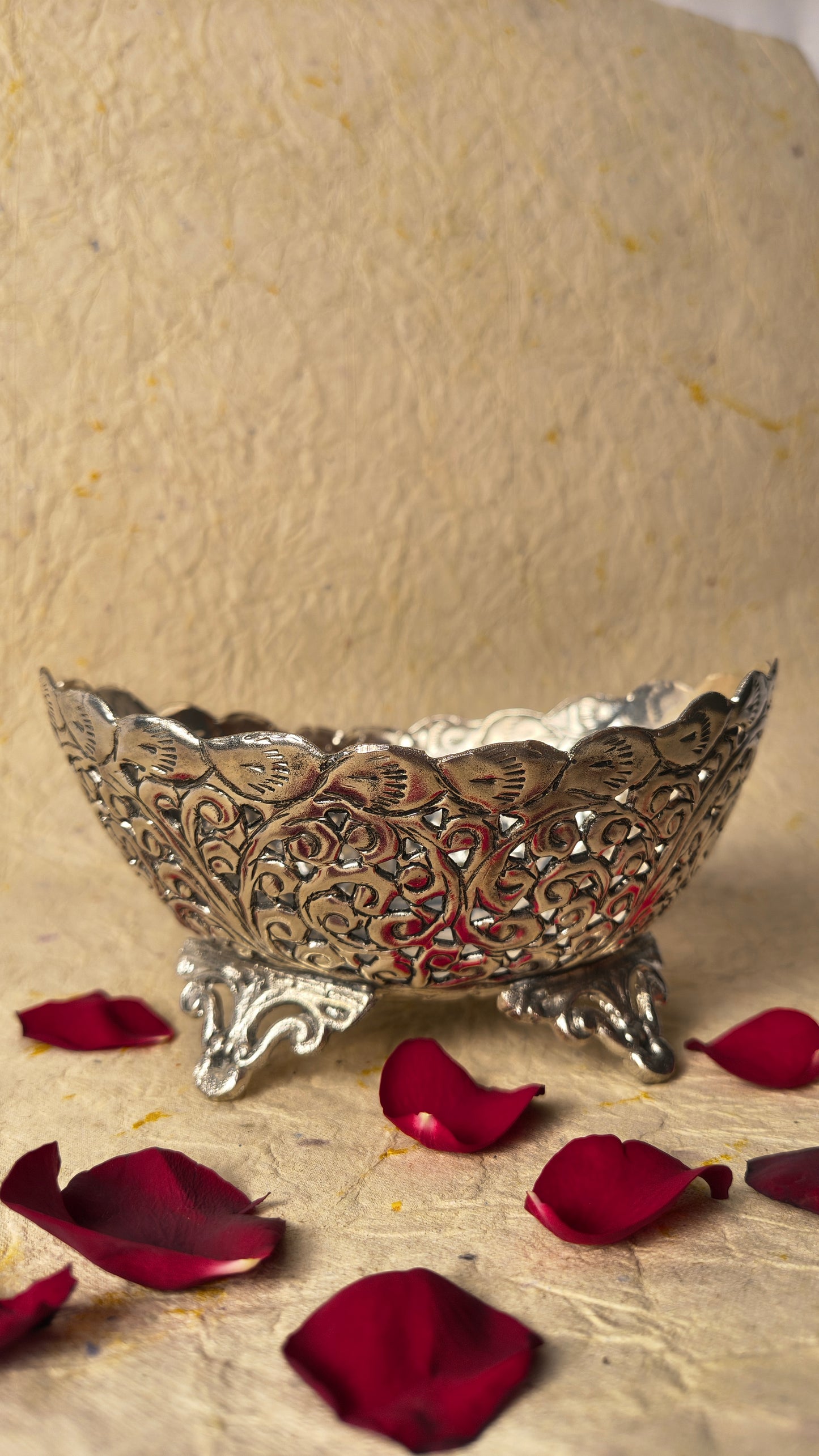 Decorative Silver Finish Fruit Bowl with Intricate Floral Cutwork Design 