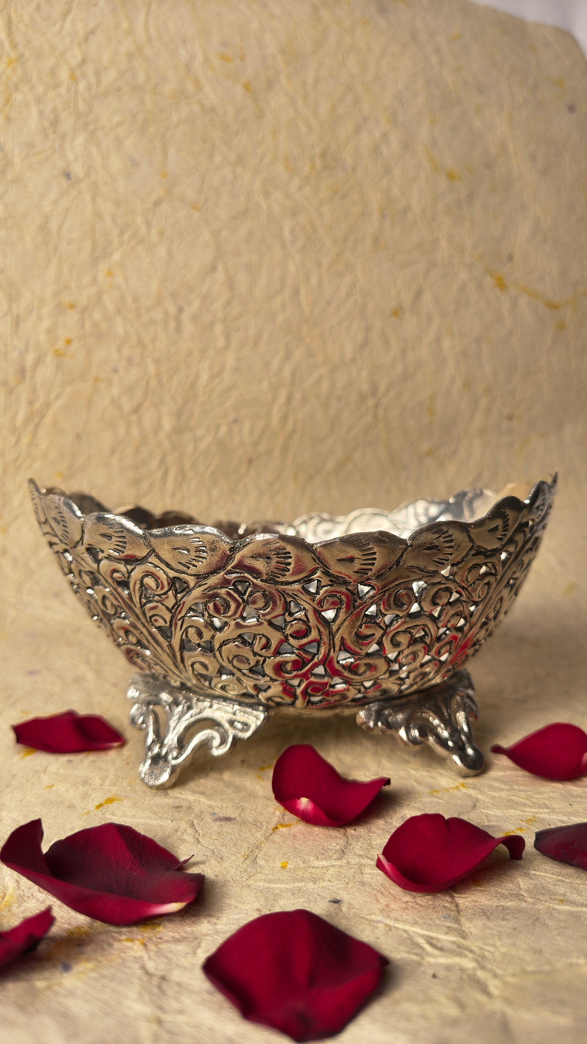 Decorative Silver Finish Fruit Bowl with Intricate Floral Cutwork Design 