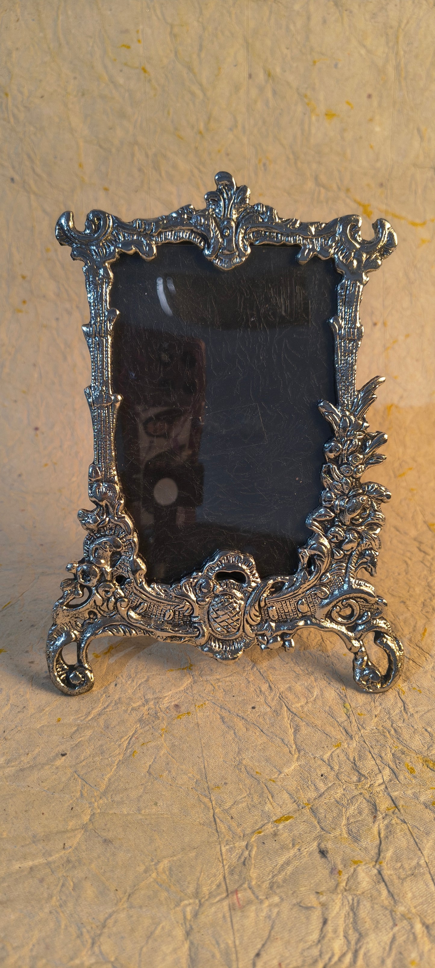 Vintage Style Decorative Photo Frame with Ornate Floral Border and Silver Finish