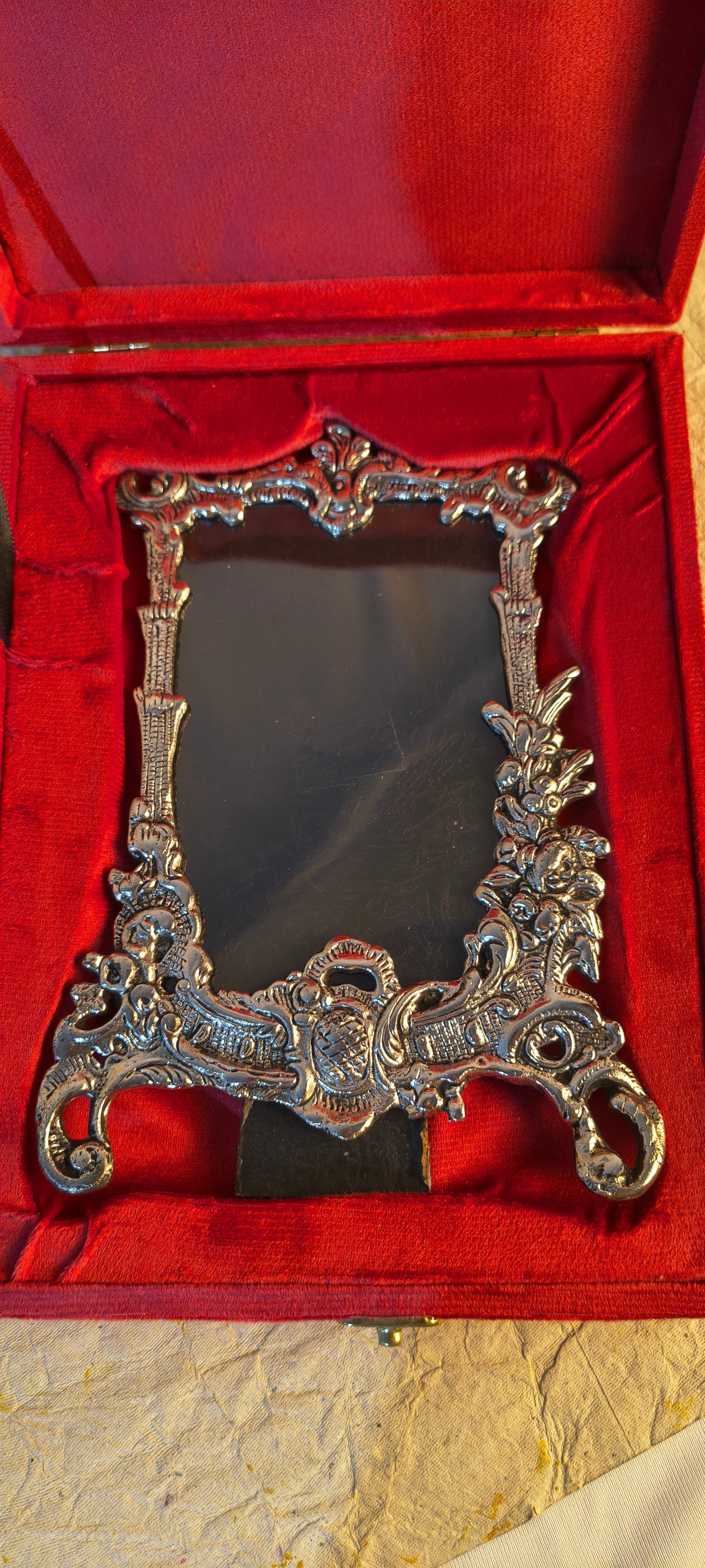 Elegant Tabletop Picture Frame with Intricate Baroque Design for Home Decor 