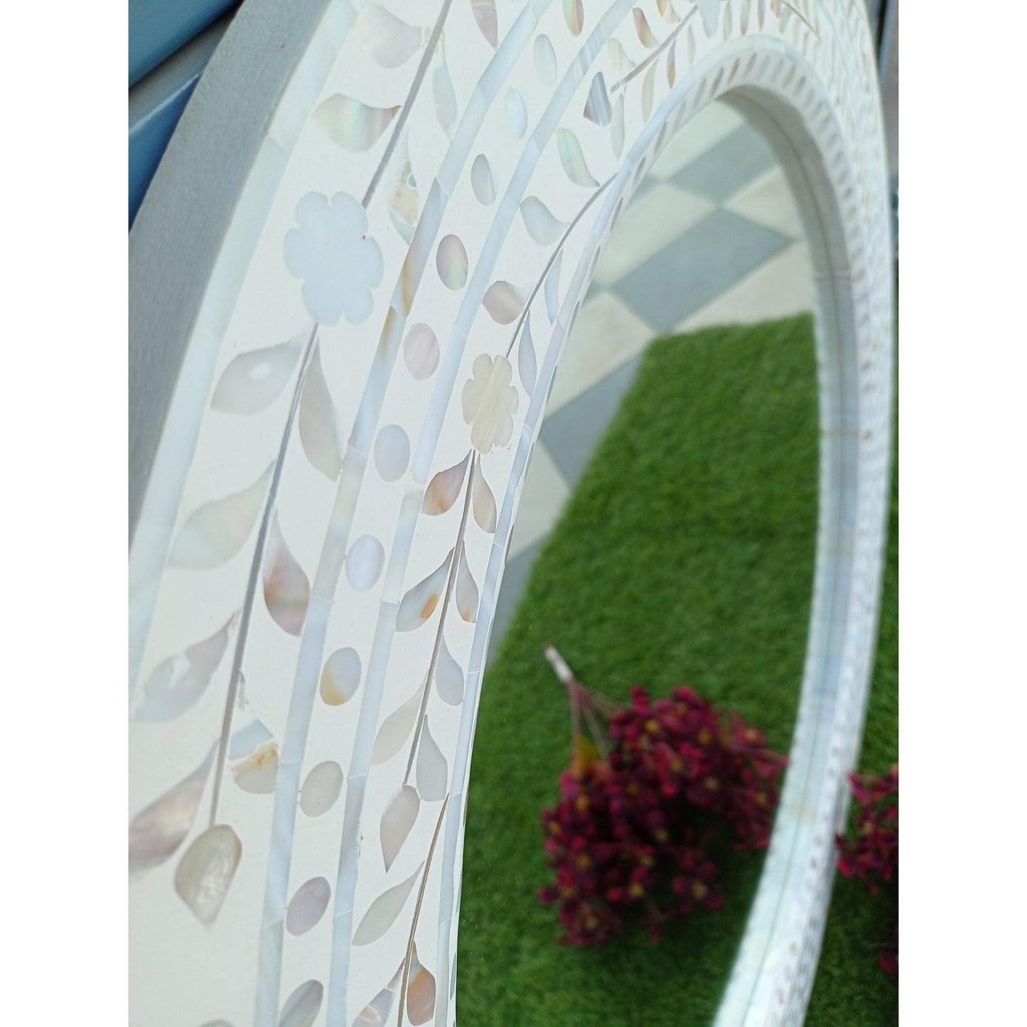 Handmade Customized Mother of Pearl Round Mirror Frame