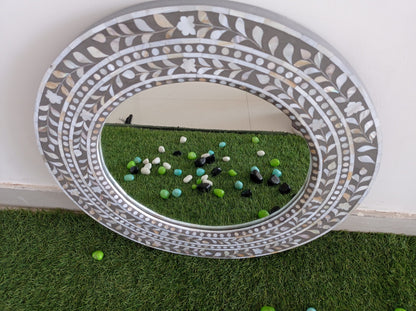 Handmade Customized Mother of Pearl Round Mirror Frame